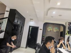 点击看大图 -LJOY丽锦造型·烫发染发
