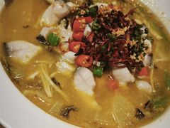 金汤酸菜鱼-吕氏疙瘩汤·新派鲁菜(东城万达广场店)