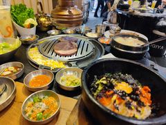 -GOGIYA·咕叽吖韩国传统烤肉店(东方新天地店)