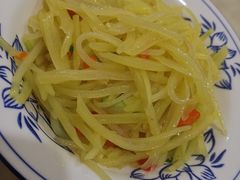 酸辣土豆丝-老游独一佳湘菜馆(高新四路店)