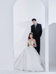 -角色婚纱摄影(中心店)
