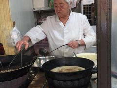 -阿婆油墩子(五里桥路188弄小区店)