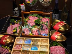 -山川小町·极番烧肉(新地假日广场店)