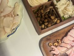 -椰子湾·海南火锅·糟粕醋·椰子鸡(正大广场店)