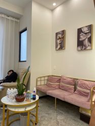 -V8潮牌·接发烫染连锁