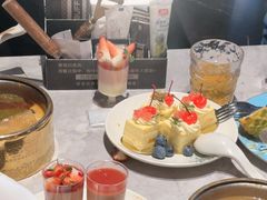 -雍容荟帝王蟹活龙虾展台自助(IFS黑金店)