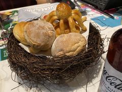 -水桶王国主题餐厅·聚会·生日派对·亲子活动·家庭套餐(亚龙湾希尔顿店)