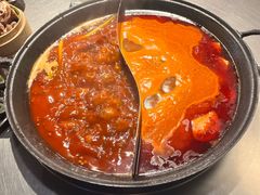 -鹿鸣山草本茶香火锅(园西路店)