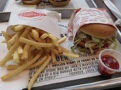 -FATBURGER 特富客汉堡(外交公寓店)
