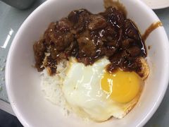 劲辣川椒牛肉蛋饭-新记餐厅(香槟大厦店)