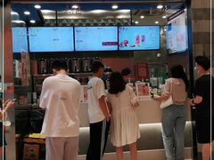 门面-茶理宜世(岭南站NOVA店)