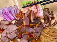 -老鼎万春卤菜(五代传承创始老店)
