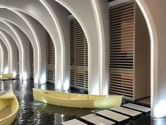 -涨巢·潮玩水疗局