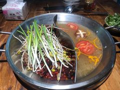 -四小区火锅·巷子里的重庆火锅(花照壁店)