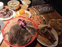 -城墙拐拐火锅(三峡广场黑金冠店)