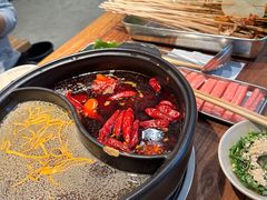 -郑记·古法黑砂锅串串(龙泉店)