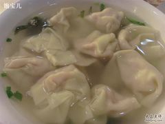 虾肉小馄饨-王家沙点心店(南京西路总店)