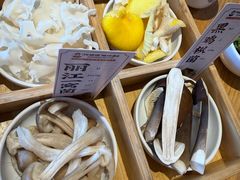 -阿婆情腊排骨火锅(古城旗舰店)