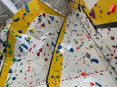 -问山MountQuest攀岩馆