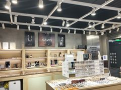 -棱石眼镜(CP静安店)