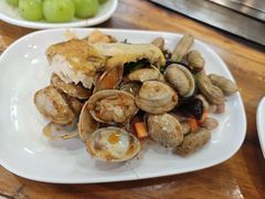 -哈尔滨小酒馆·鲜肉现穿自助烧烤(康新花园店)