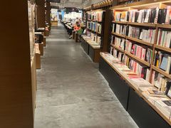 -茑屋书店(天目里店)
