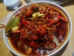 -茸梅路右拐龙虾-农家菜(松江店)