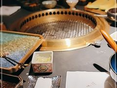 -铭牛烧肉·和牛海鲜自助(高新月牙湖店)