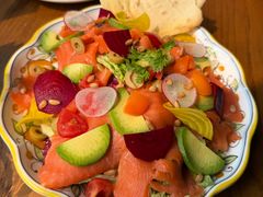 烟熏三文鱼牛油果沙拉-Alimentari Mulino意大利餐吧&烘焙(丰盛里店)