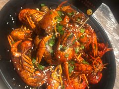 -巴厘龙虾·榜首油焖大虾(音乐学院·沿江酒馆店)