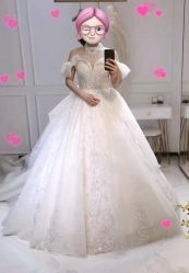 点击看大图 -GRACE KELLY婚纱与礼服(北京店)