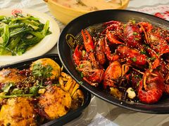 -肥肥虾庄·金牌油焖大虾(东湖欢乐谷店)