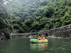 -安吉龙王山峡谷漂流