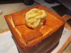 面包诱惑-绿茶餐厅(同成街华联店)