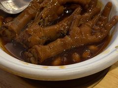 鲍汁凤爪-白天鹅宾馆-宏图府餐厅