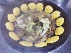 -粘豆包柴火铁锅炖