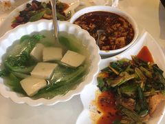 -雅苑餐厅干拌冒菜(建设巷小吃街店)