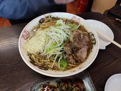 二郎系拉面-拉面莊夢語＆中华料理八椿