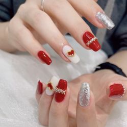 -花系美·美甲美睫精品店
