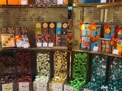 -VENCHI 闻绮(北京国贸商城店)