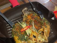 傣族香茅草烤罗非鱼-雀舞云南菜(天津天河城购物中心店)