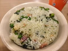 -佬钱湾仔(衣裳街店)