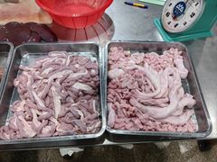 -标记美食新鲜猪杂(兴南大道店)