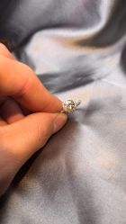 -威德钻石-克拉钻大本营(南京东路店)