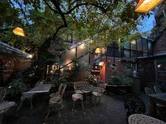 -古董花园(思南路42弄小区店)