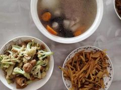 -爱的果实月嫂育婴师(世纪东方店)