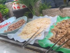 -四囍码头海鲜烧烤自助火锅(外滩南京东路悦荟广场店)