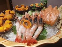 -山川小町·极番烧肉(新地假日广场店)