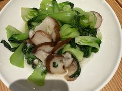 -渝信川菜 · 川味家常菜(财富购物中心店)
