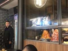 大堂-清真盛志望麻酱酿皮·非遗老字号